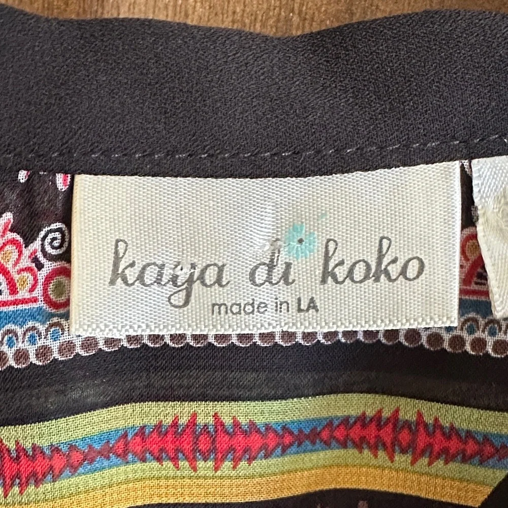 Colorful Geometric Patterned Blouse - Picture 3 of 4